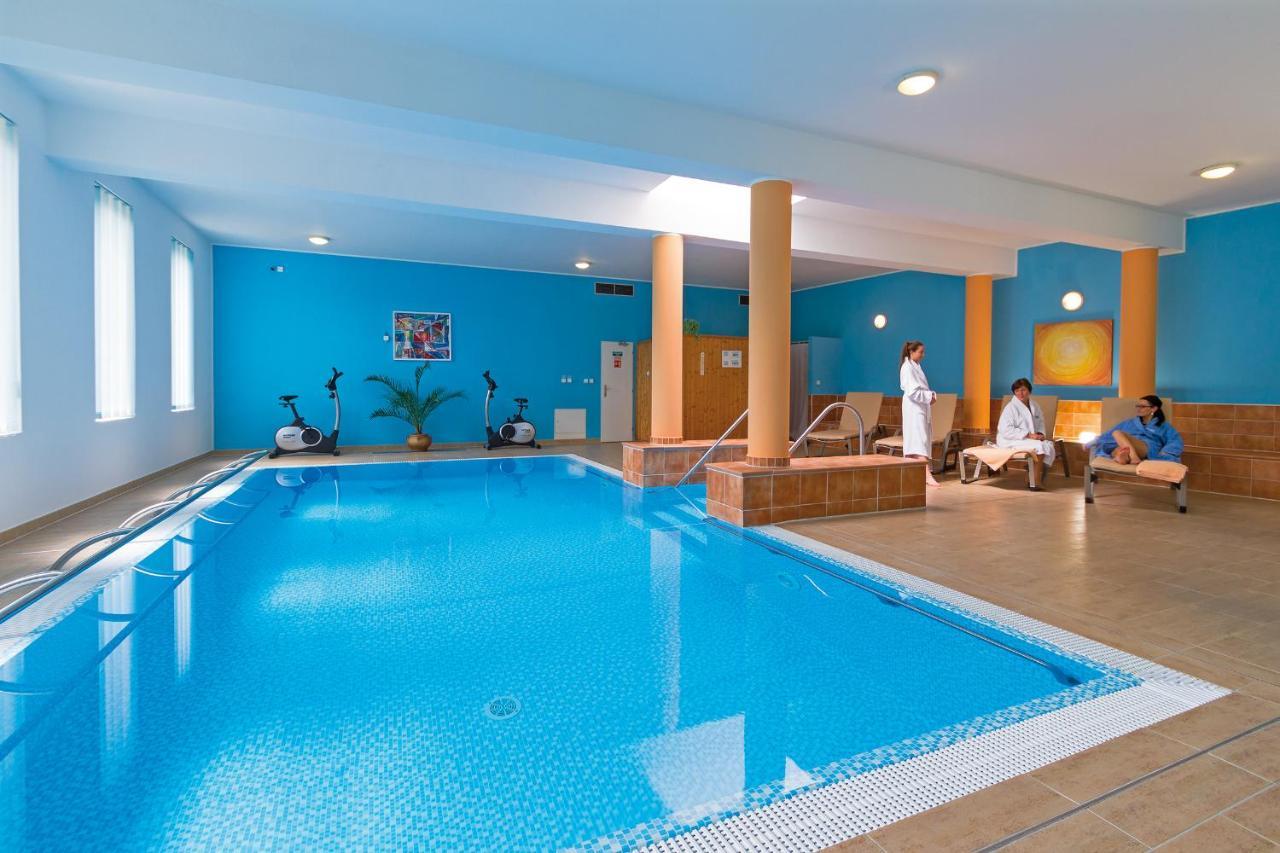 Spa Hotel Centrum Františkovy Lázně Buitenkant foto