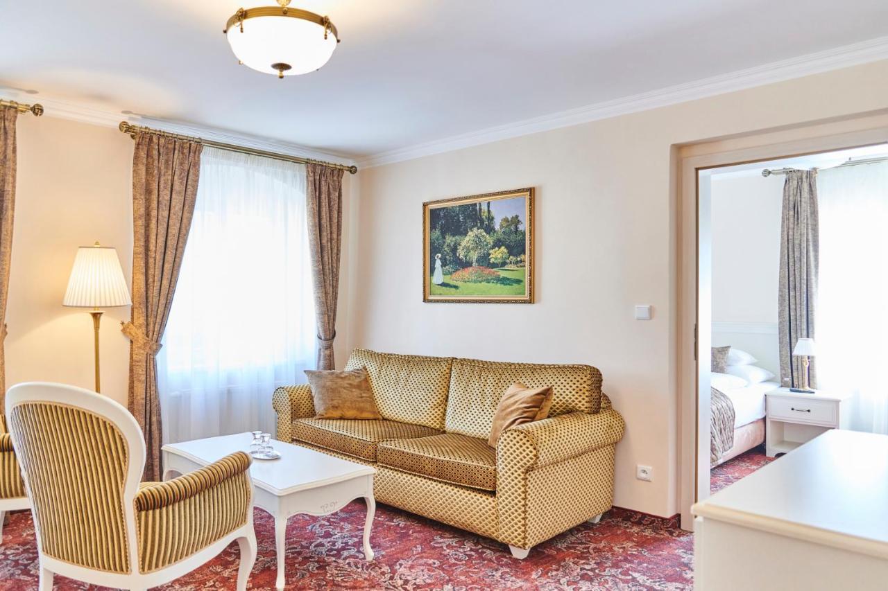 Spa Hotel Centrum Františkovy Lázně Buitenkant foto