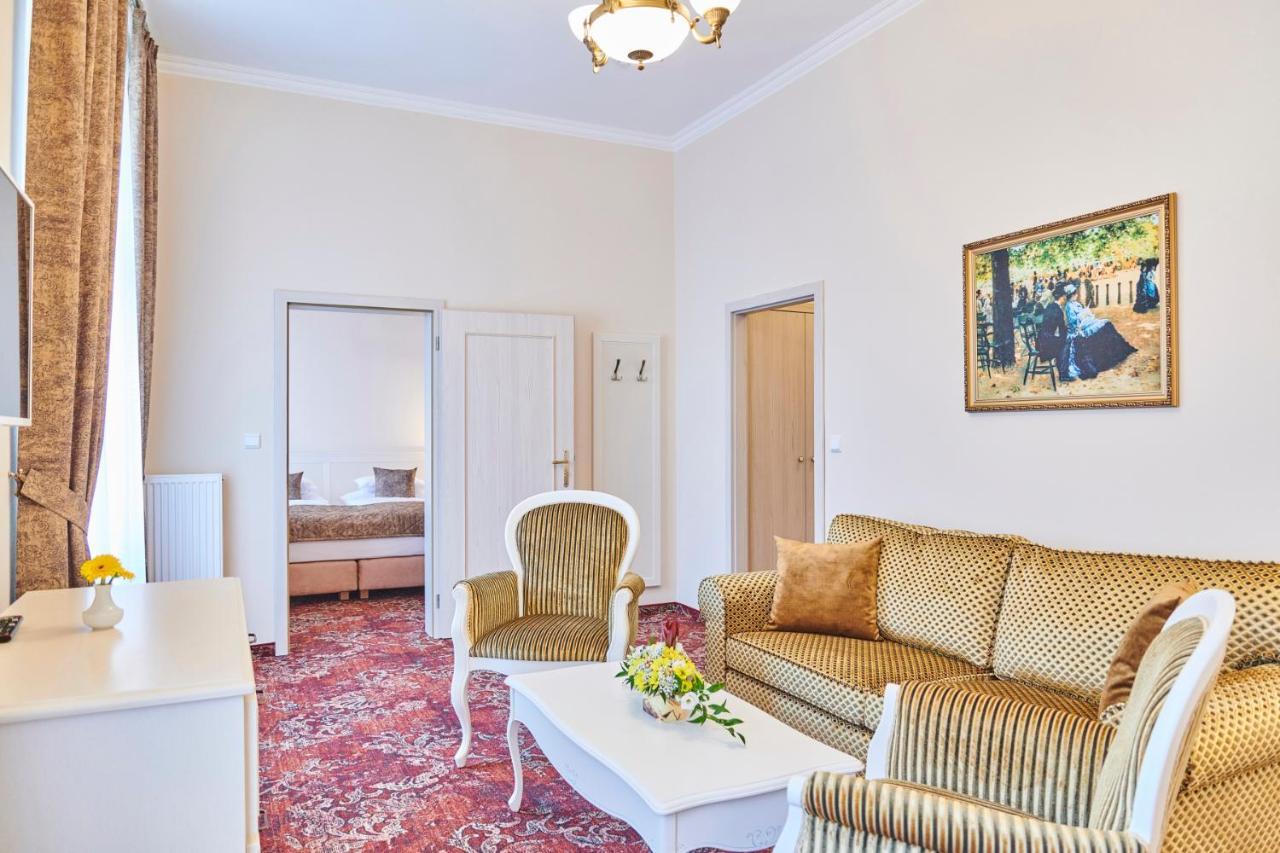 Spa Hotel Centrum Františkovy Lázně Buitenkant foto
