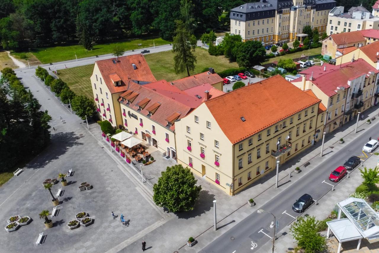 Spa Hotel Centrum Františkovy Lázně Buitenkant foto