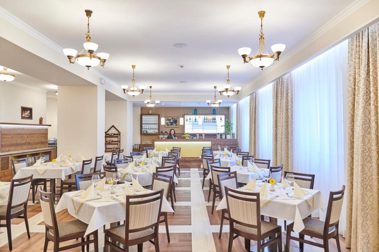 Spa Hotel Centrum Františkovy Lázně Buitenkant foto