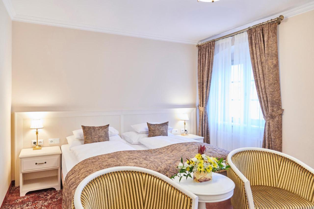 Spa Hotel Centrum Františkovy Lázně Buitenkant foto