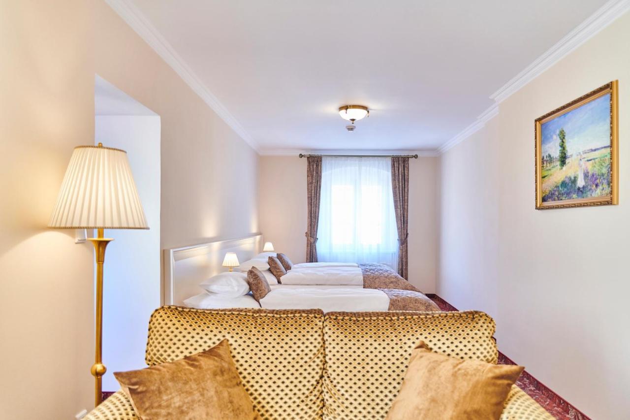 Spa Hotel Centrum Františkovy Lázně Buitenkant foto